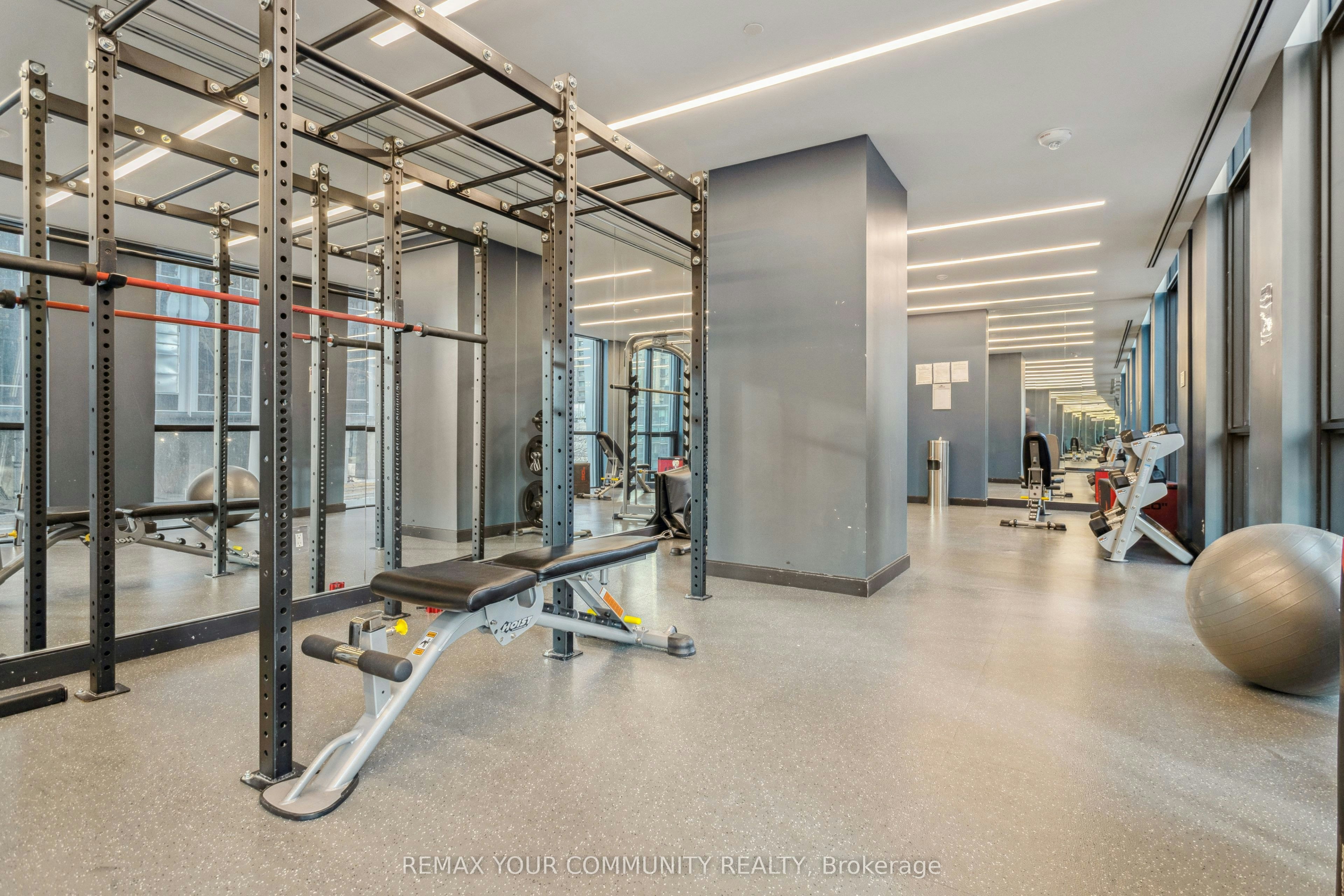 5405-1 Yorkville Avenue, Toronto, ON, M4W 0B1 - 32