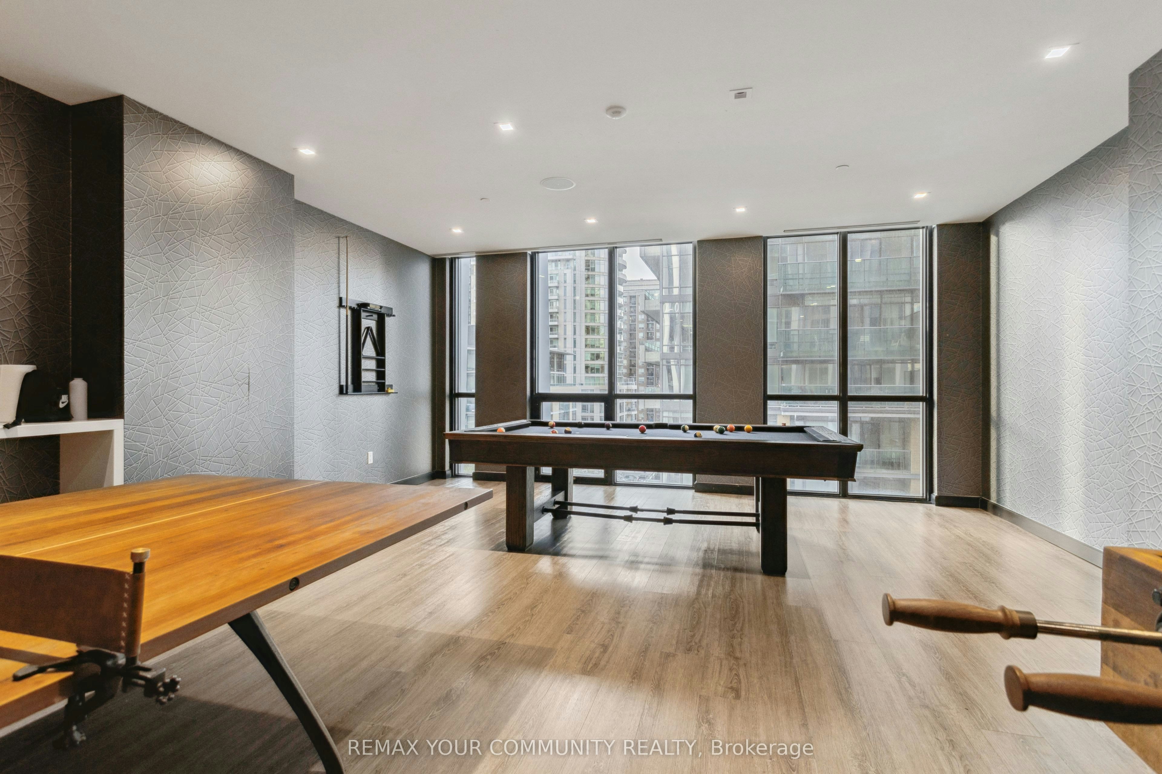 5405-1 Yorkville Avenue, Toronto, ON, M4W 0B1 - 33