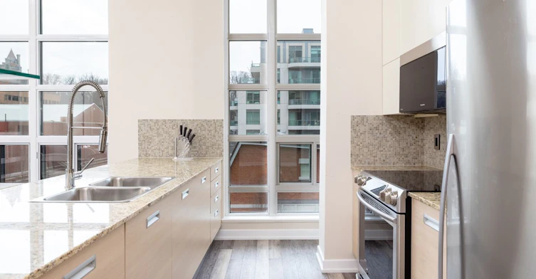 306-380 Macpherson Avenue, Toronto, ON, M4V 3E3 - 7