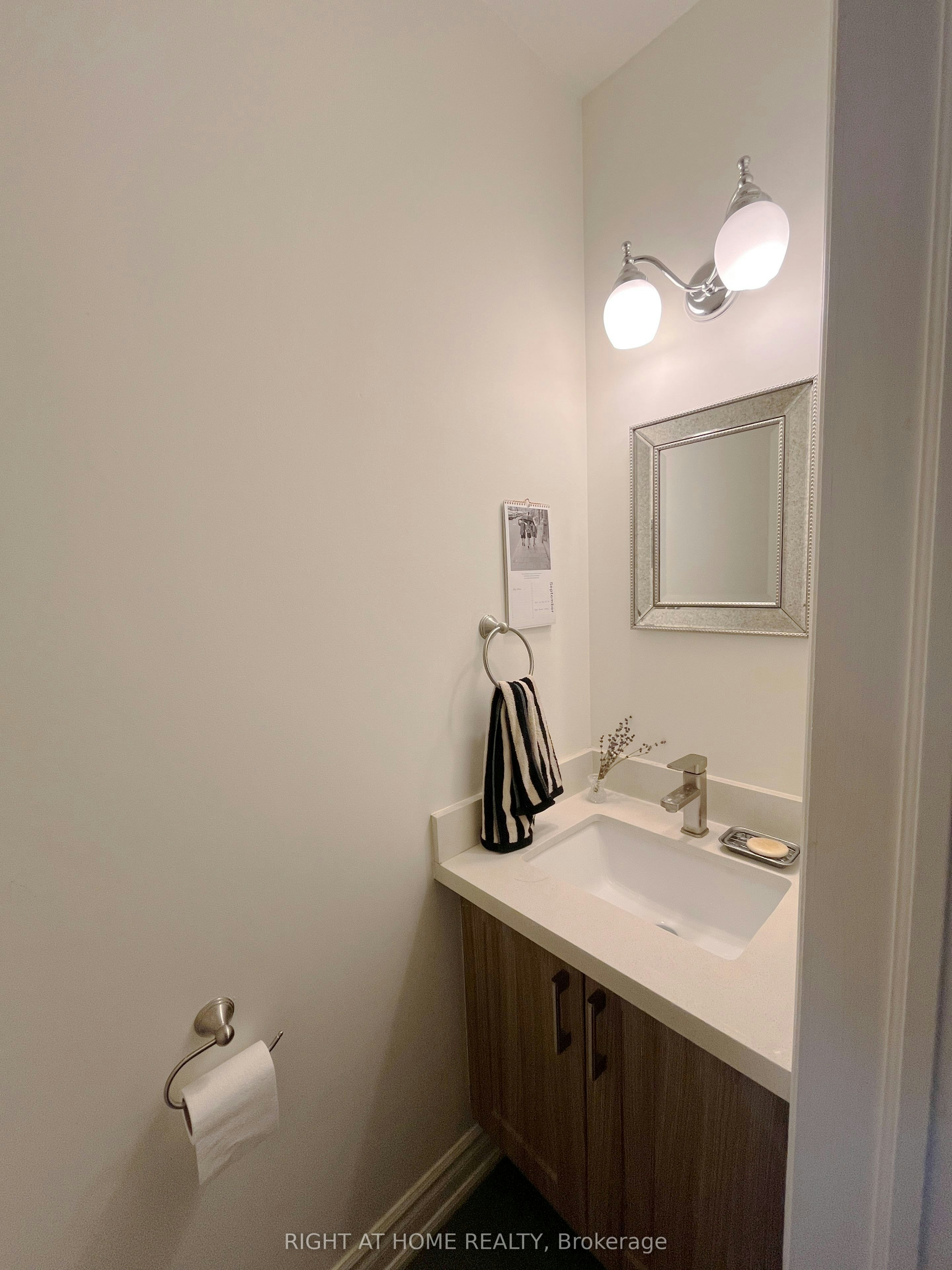Unit 1-430 Brock Avenue, Toronto, ON, M6H 3N3 - 7