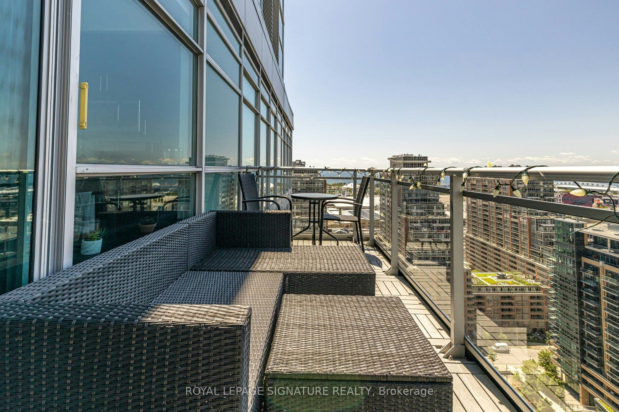 UPH11-80 Western Battery Road, Toronto, ON, M6K 3S1 - 35