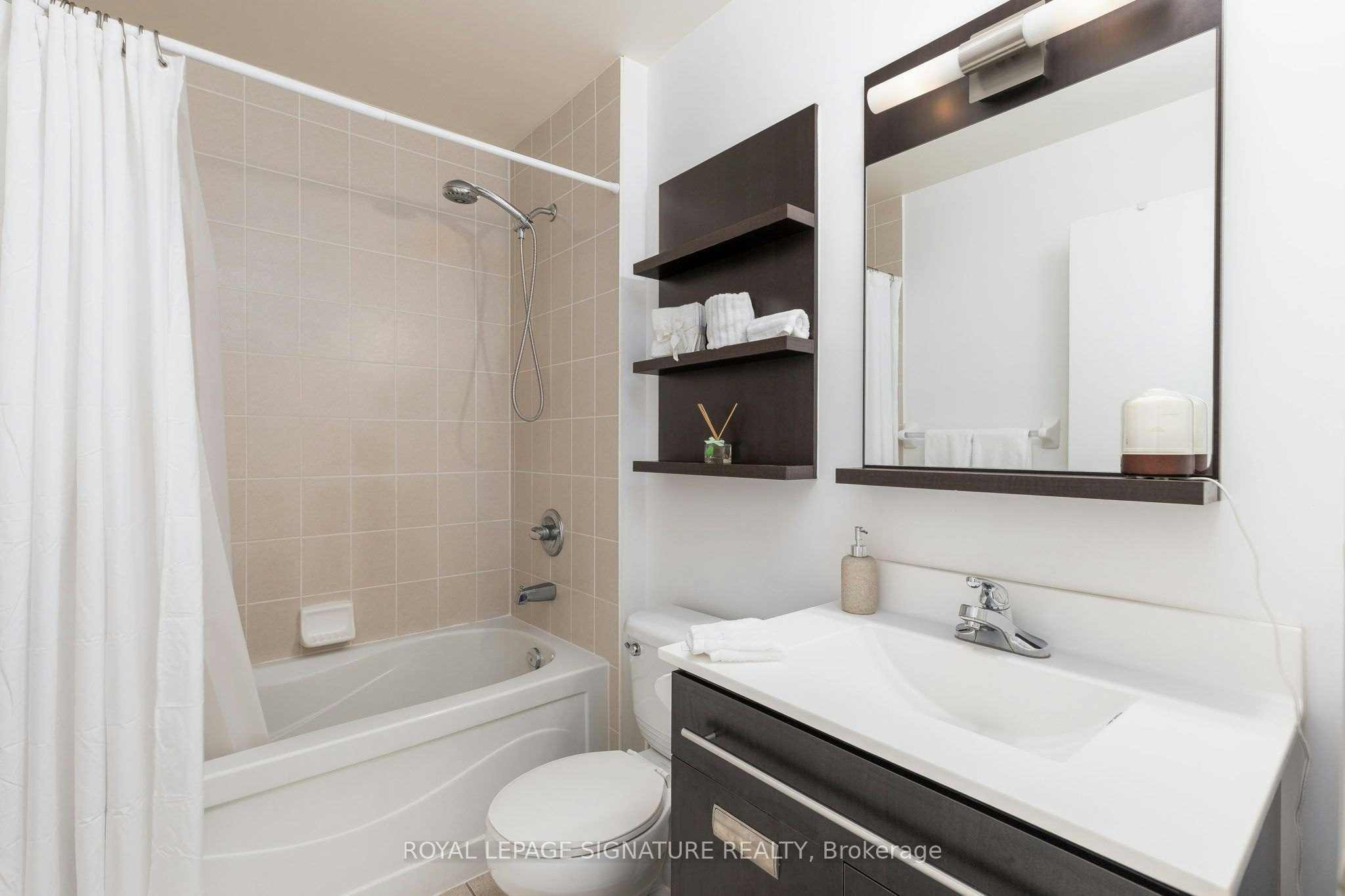 UPH11-80 Western Battery Road, Toronto, ON, M6K 3S1 - 11