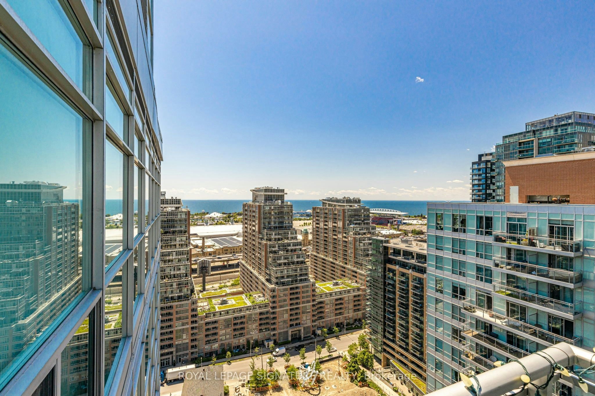UPH11-80 Western Battery Road, Toronto, ON, M6K 3S1 - 40