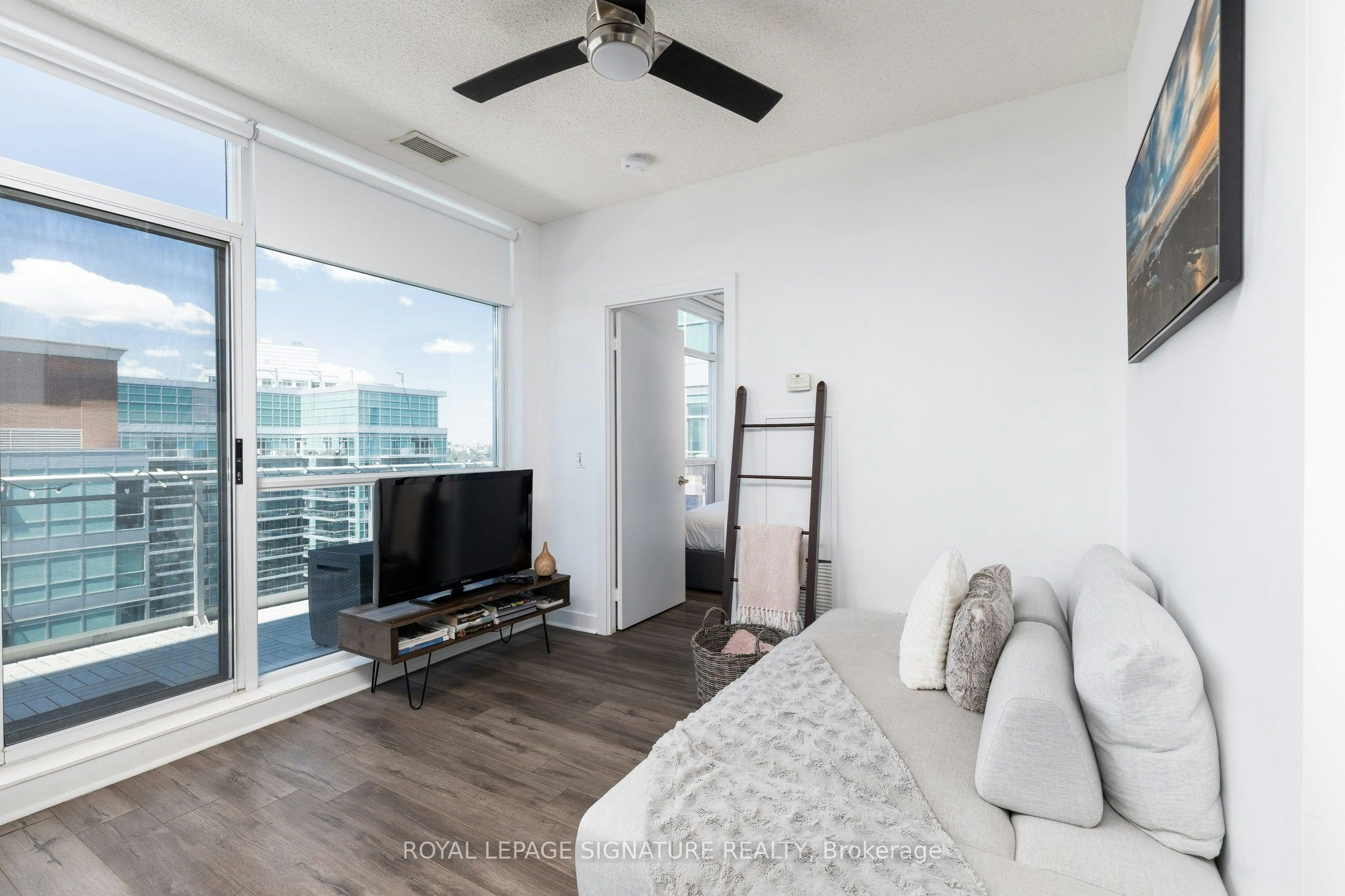 UPH11-80 Western Battery Road, Toronto, ON, M6K 3S1 - 2