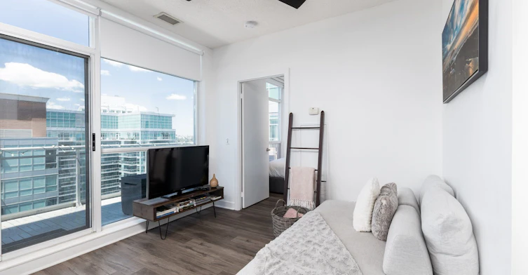 UPH11-80 Western Battery Road, Toronto, ON, M6K 3S1 - 2