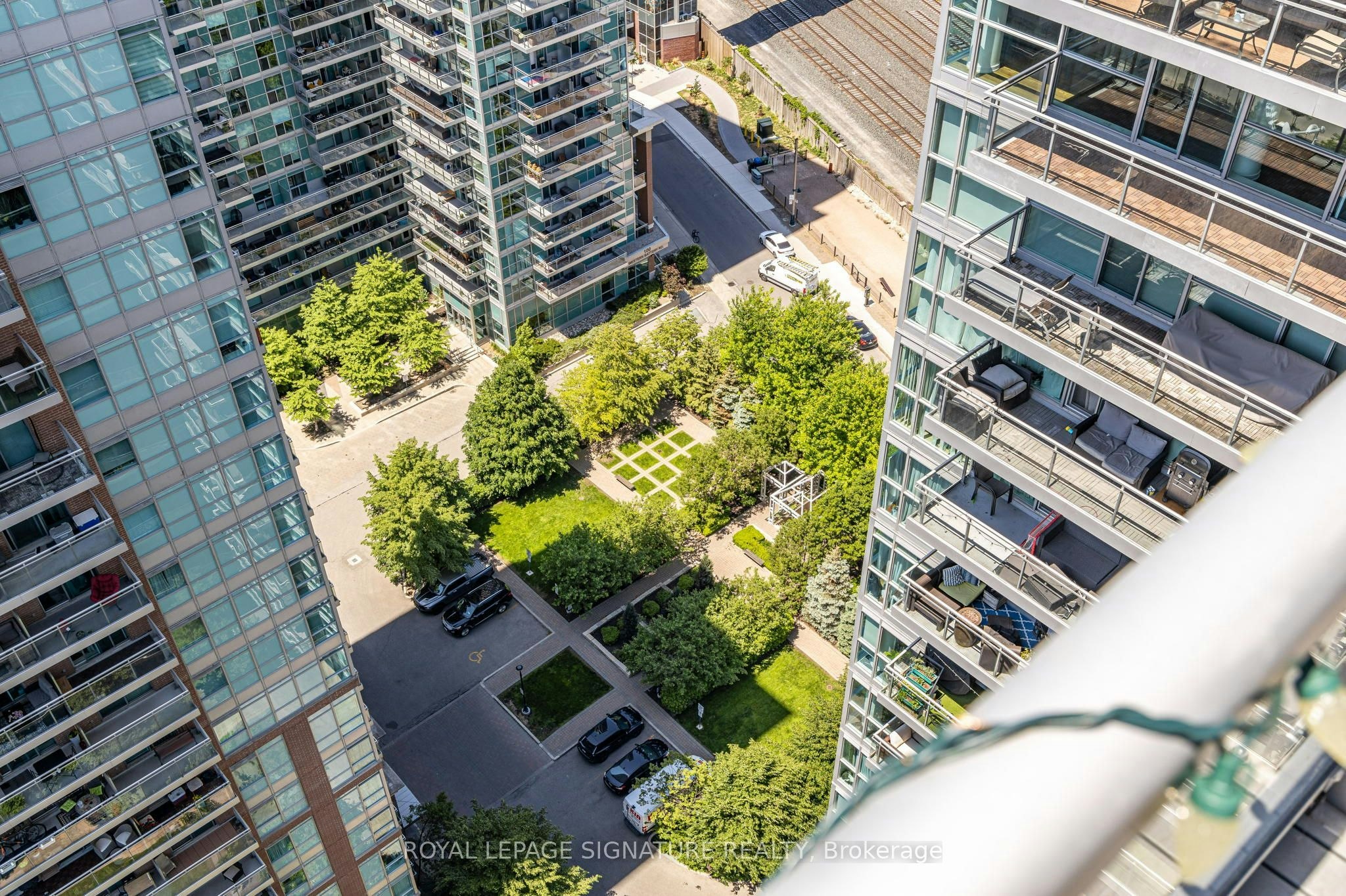 UPH11-80 Western Battery Road, Toronto, ON, M6K 3S1 - 33
