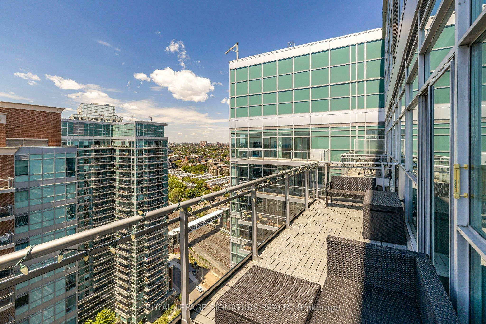 UPH11-80 Western Battery Road, Toronto, ON, M6K 3S1 - 41