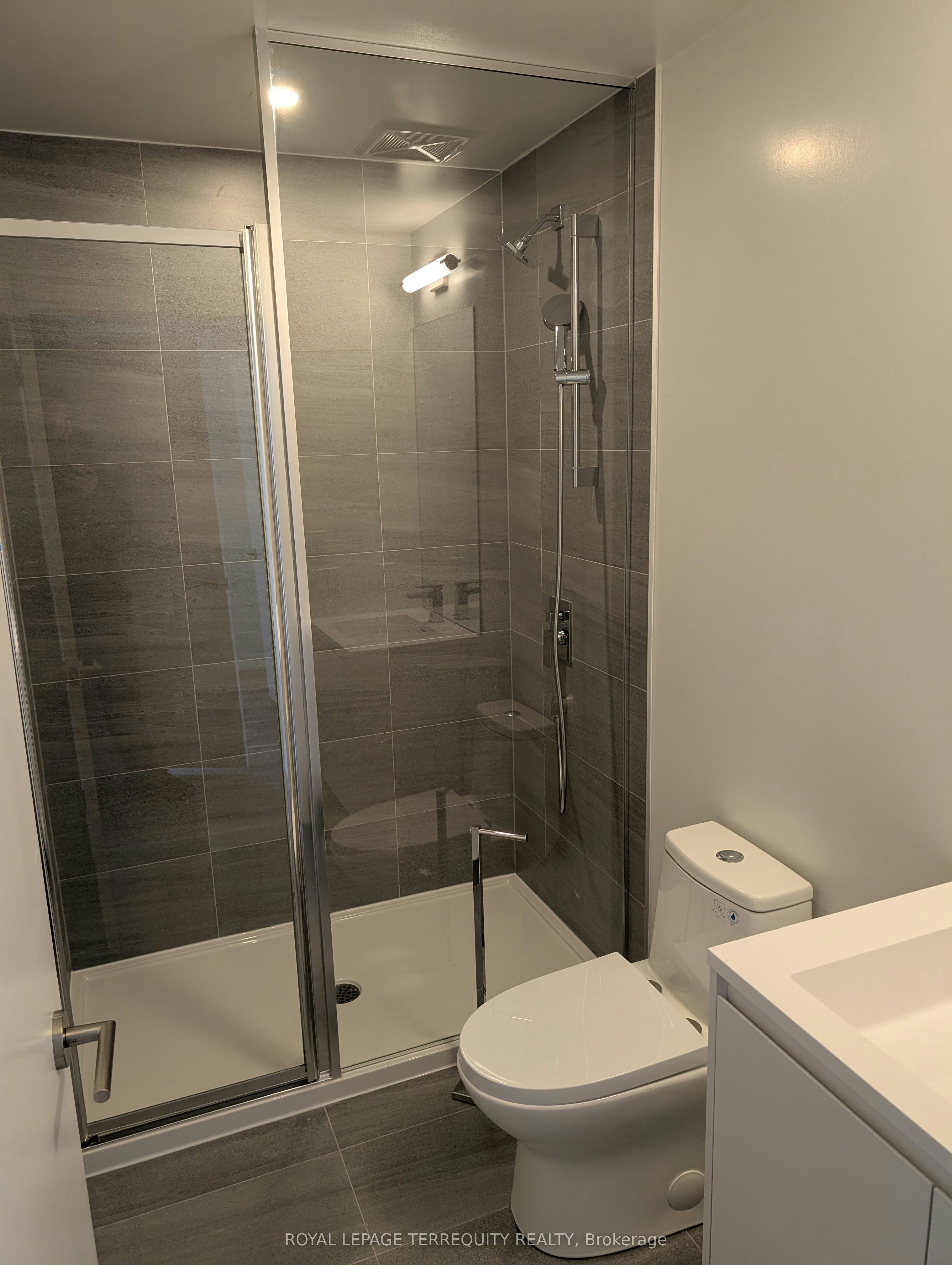 521-1 Kyle Lowry Road, Toronto, ON, M3C 0C6 - 14