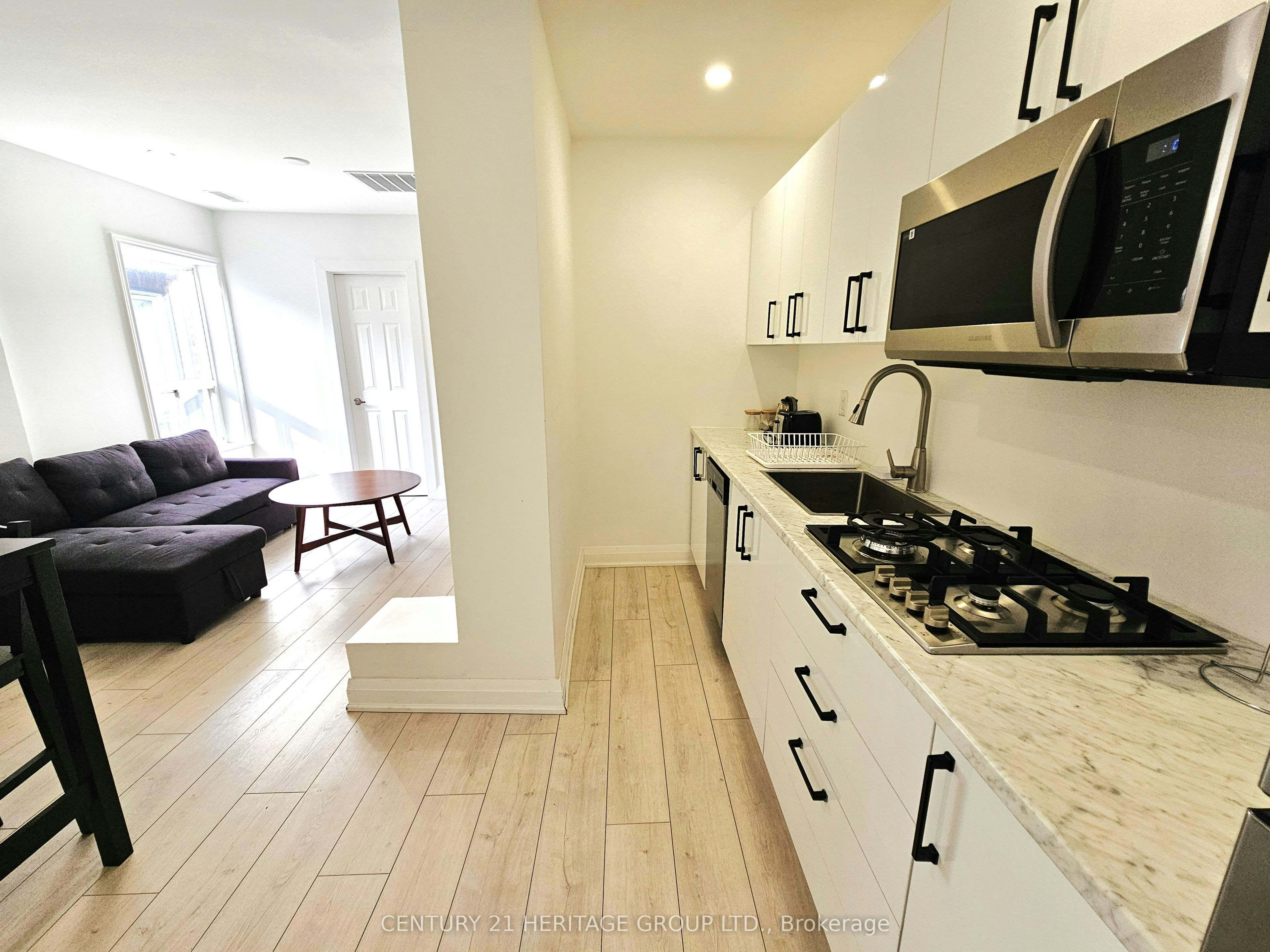 3rd Floor-344 Shaw Street, Toronto, ON, M6J 2X3 - 2