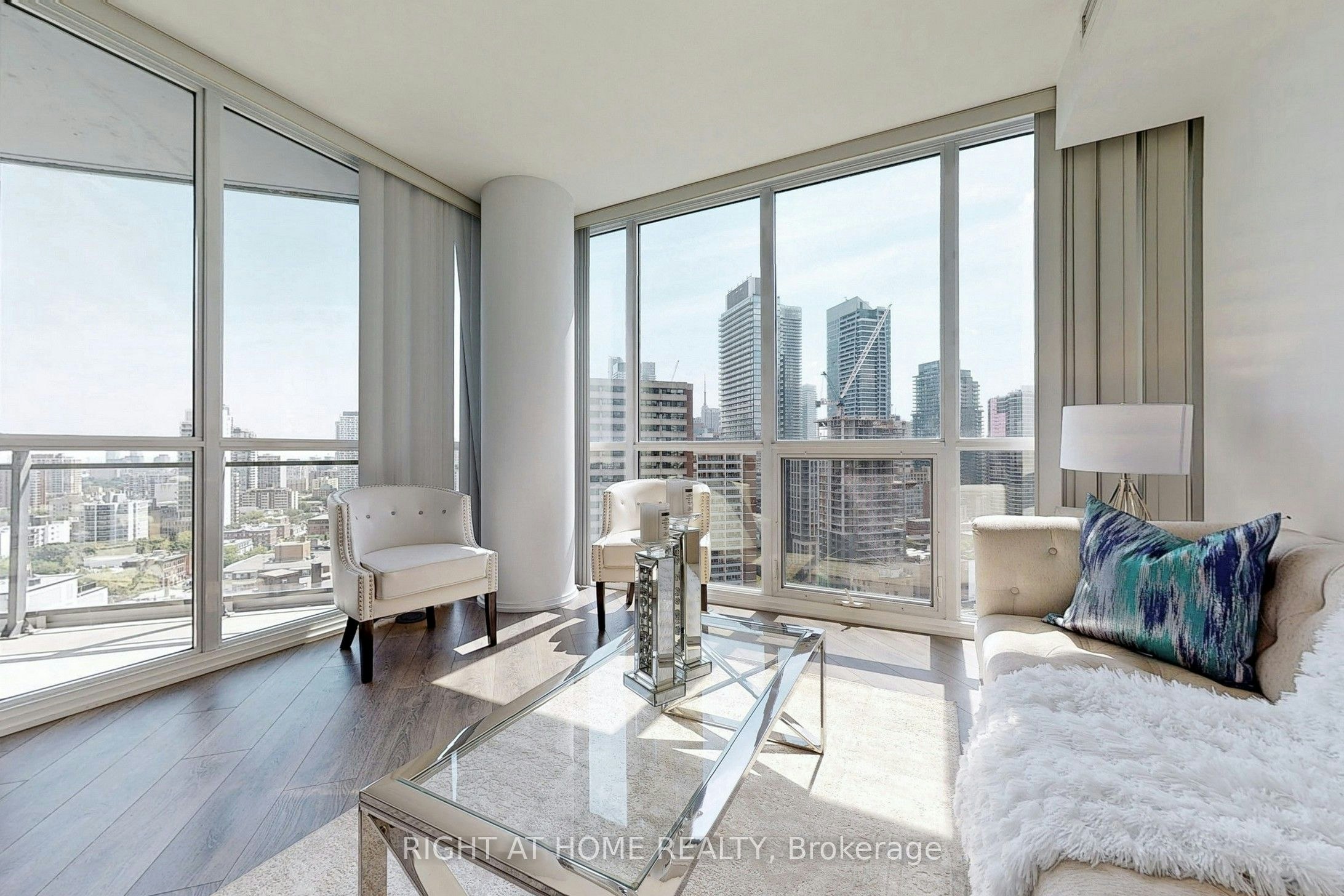 2201-45 Charles Street E, Toronto, ON, M4Y 0B8