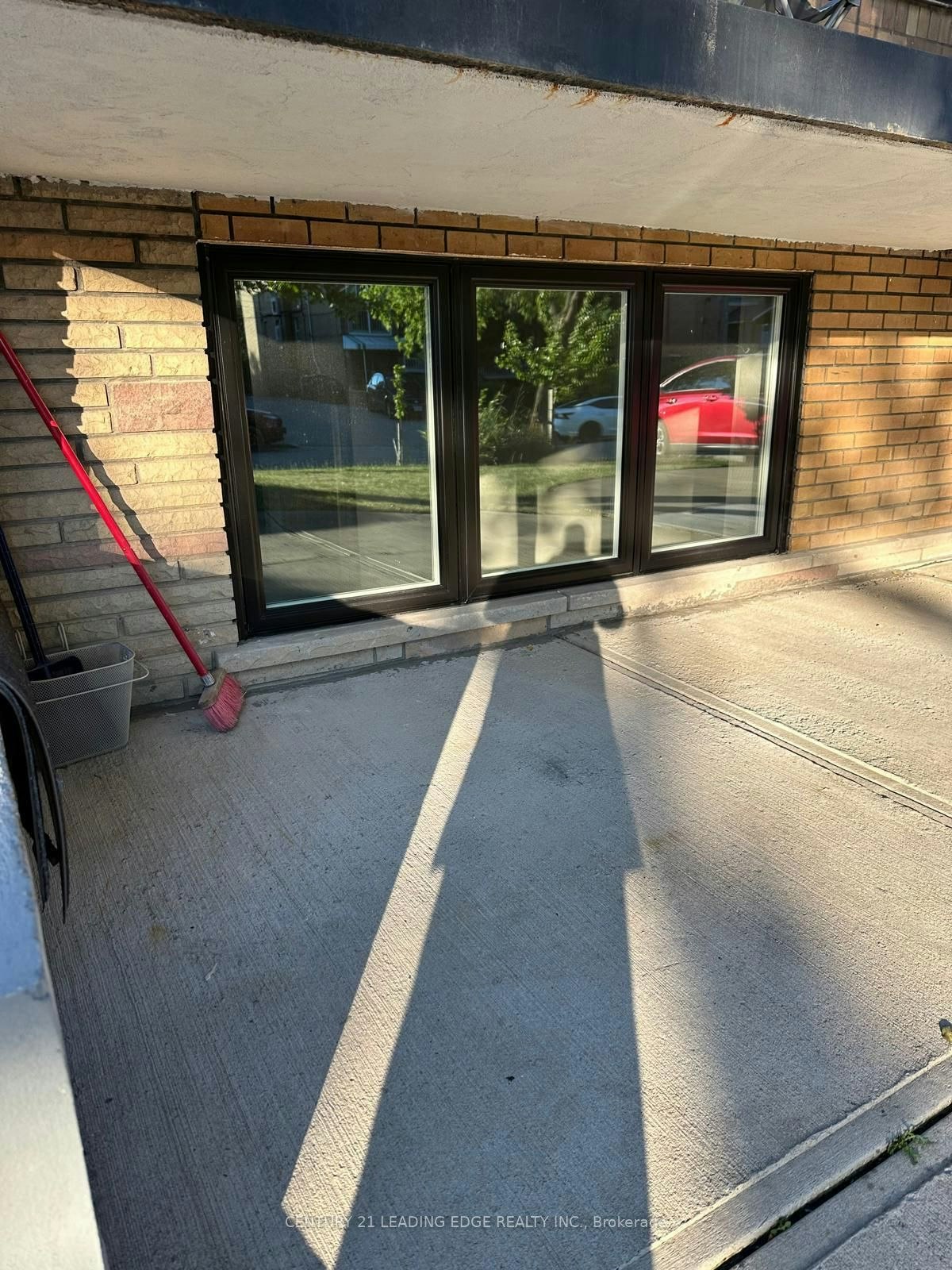 Lower Level-246 Pannahill Road, Toronto, ON, M3H 4N8 - 2