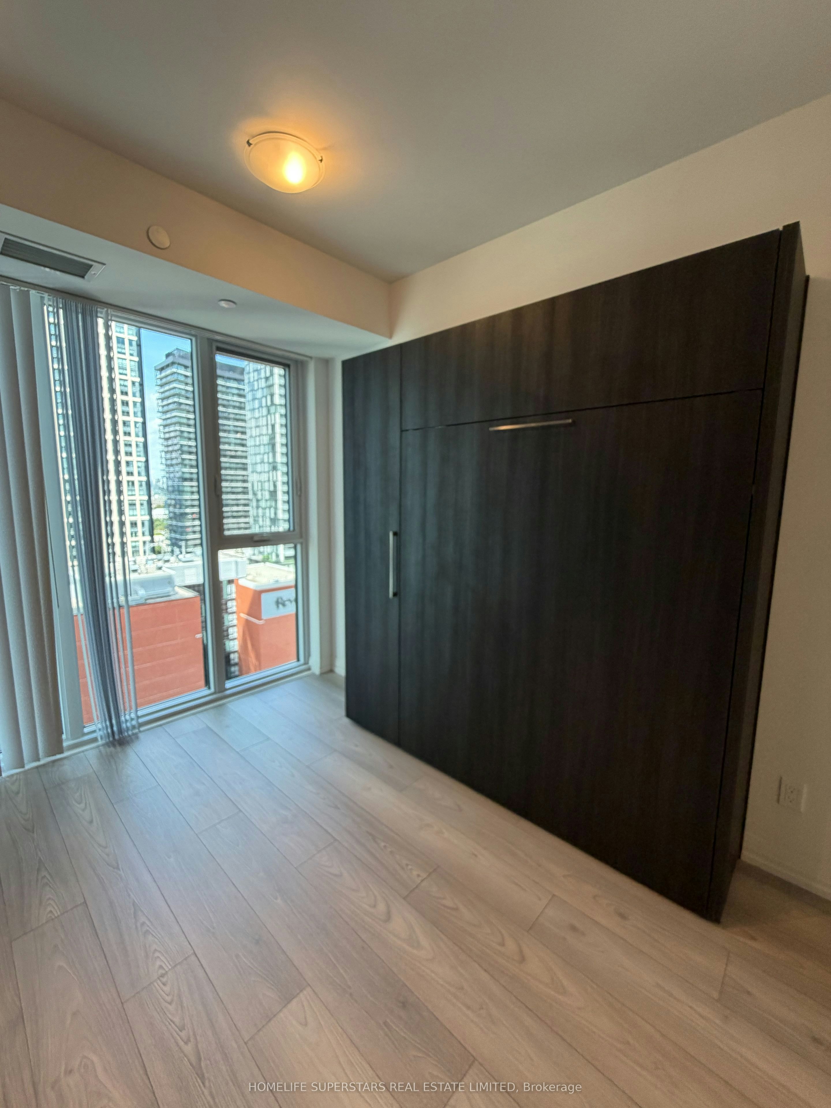 2202-400 King Street, Toronto, ON, M5V 1K2 - 7