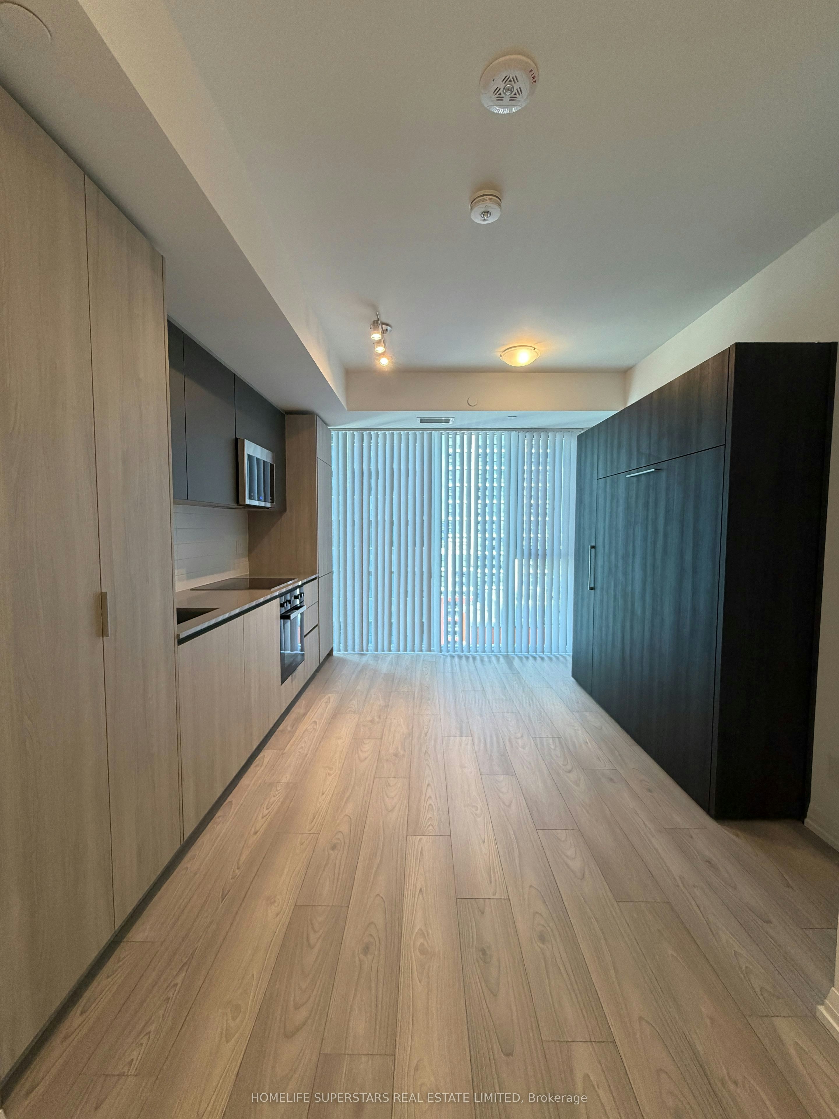 2202-400 King Street, Toronto, ON, M5V 1K2 - 11