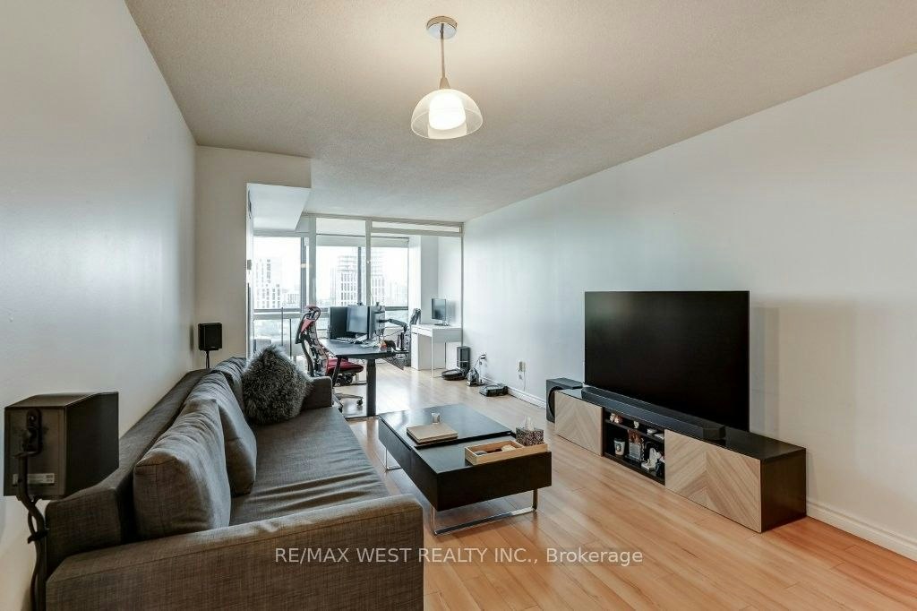 1103-117 Gerrard Street E, Toronto, ON, M5B 2L4 - 5