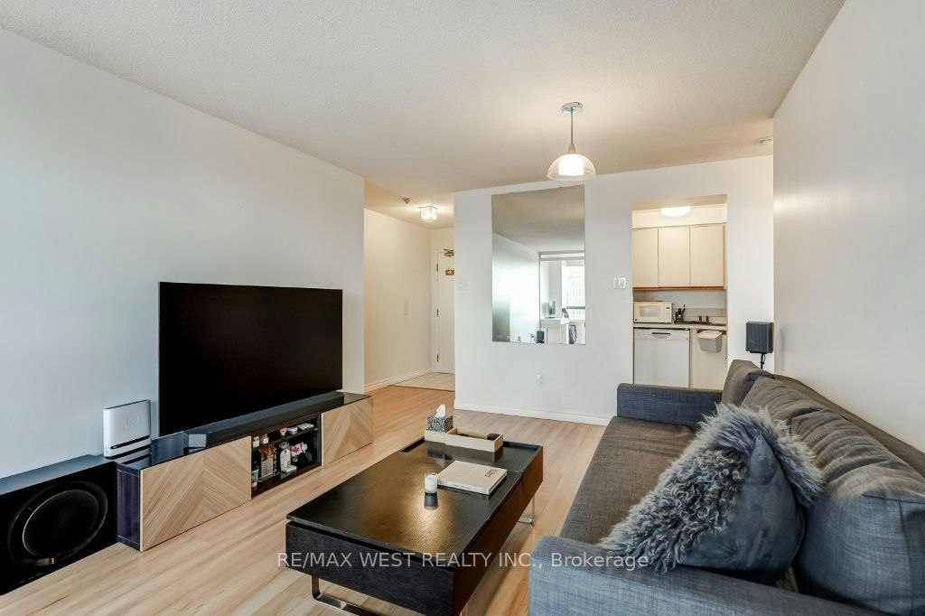 1103-117 Gerrard Street E, Toronto, ON, M5B 2L4 - 7