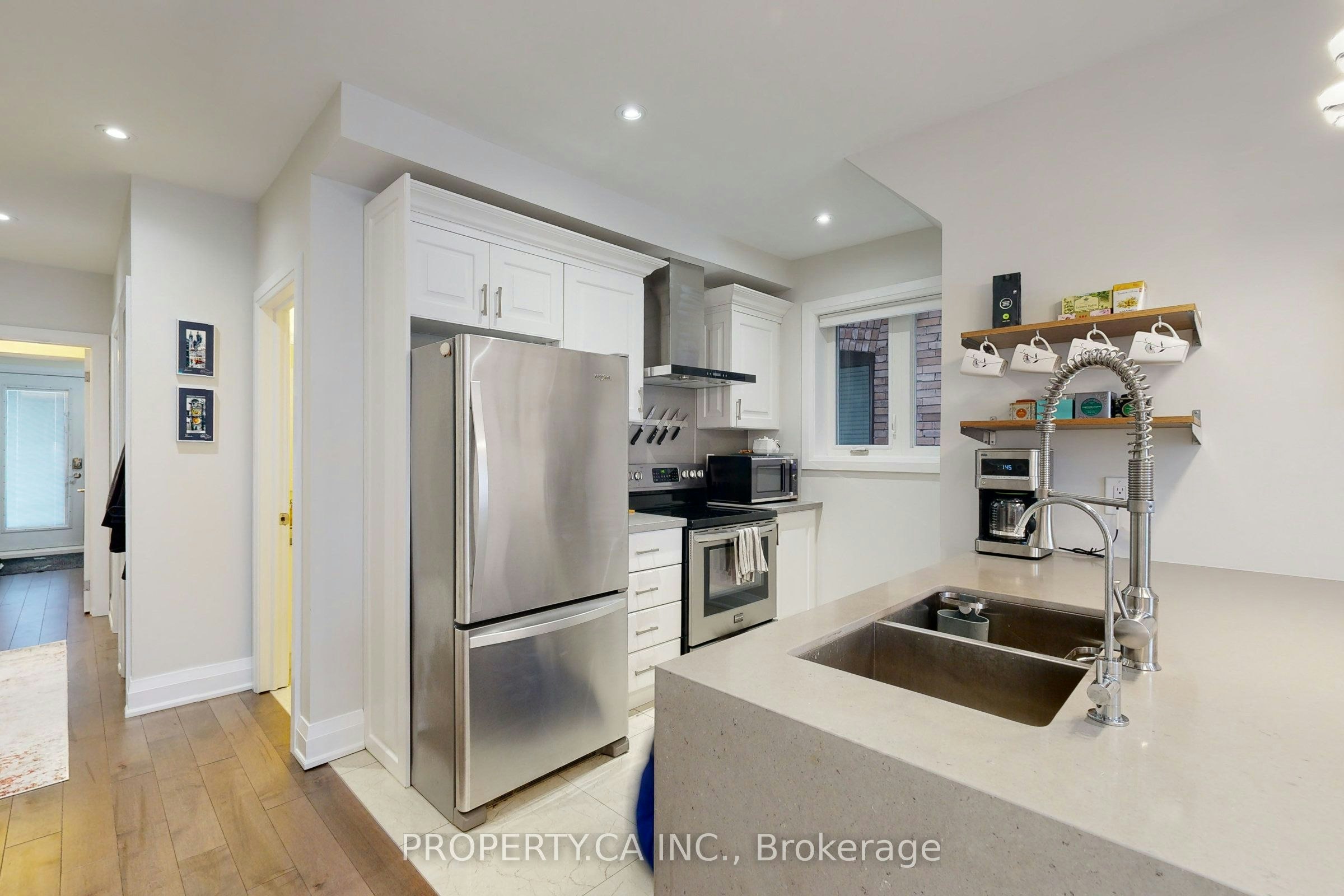 Main-635 Christie Street, Toronto, ON, M6G 3E6 - 4
