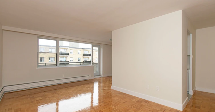 203-2 Grandstand Place, Toronto, ON, M4H 1E2 - 3