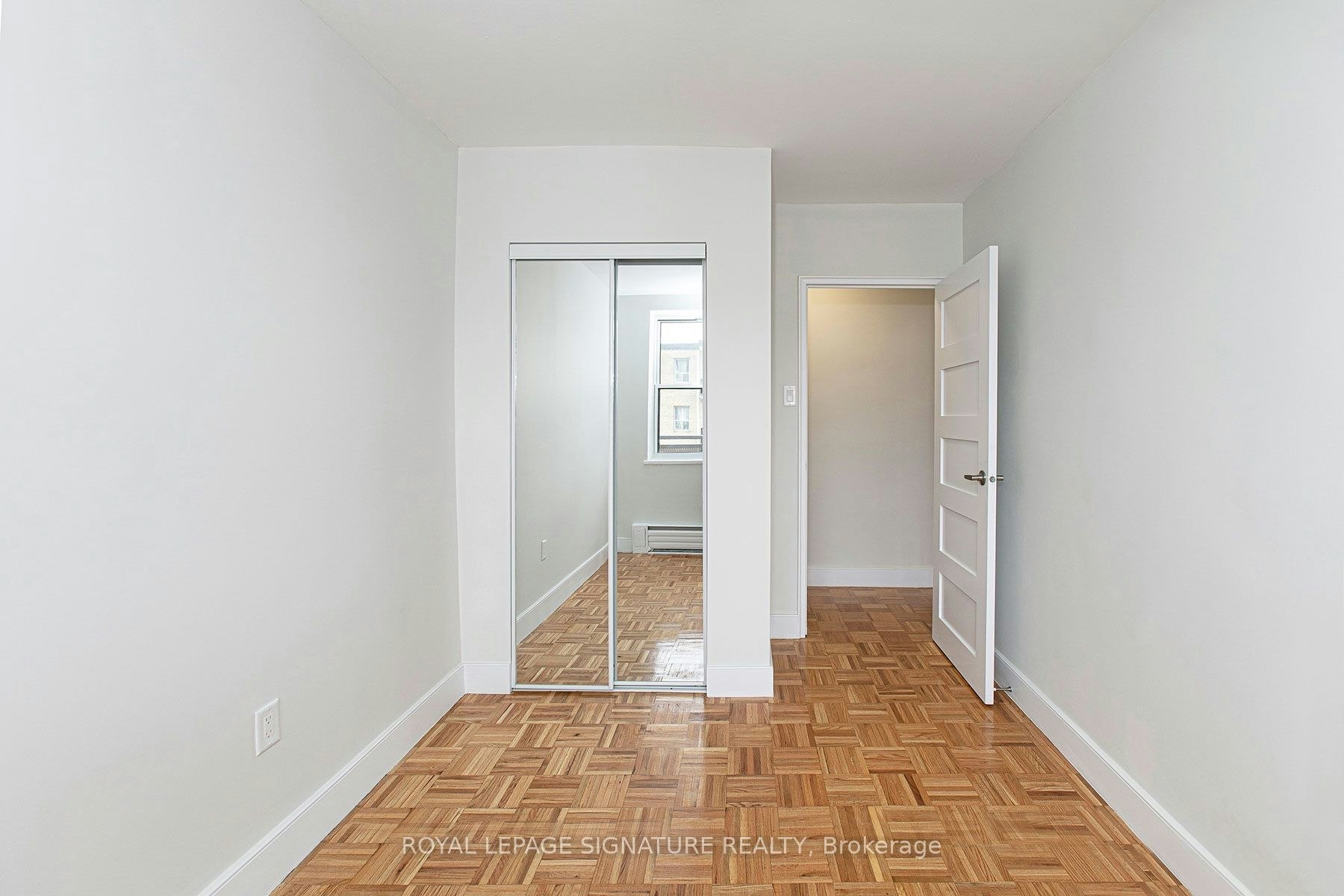 203-2 Grandstand Place, Toronto, ON, M4H 1E2 - 6