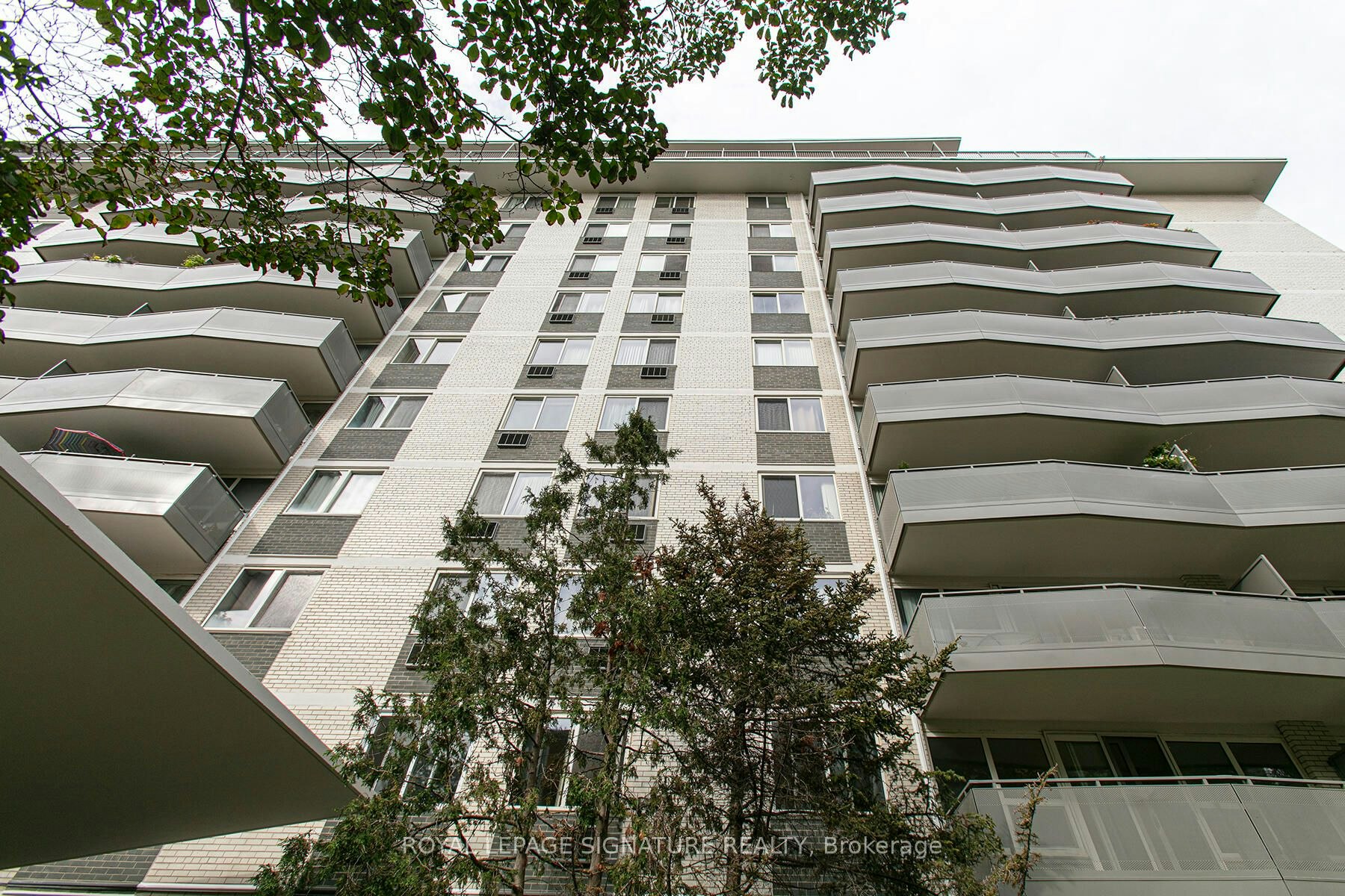 201-10 Shallmar Boulevard, Toronto, ON, M5N 1J4 - 3