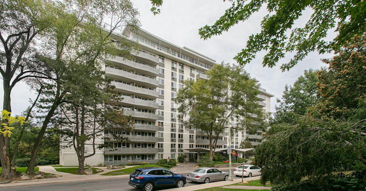 201-10 Shallmar Boulevard, Toronto, ON, M5N 1J4 - 5