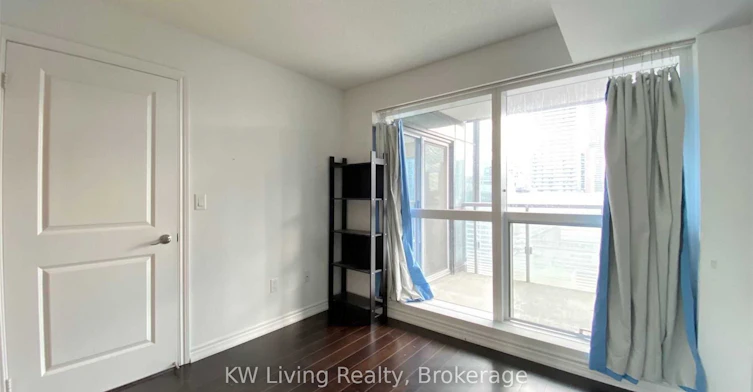 1601-386 Yonge Street, Toronto, ON, M5B 0A5 - 13
