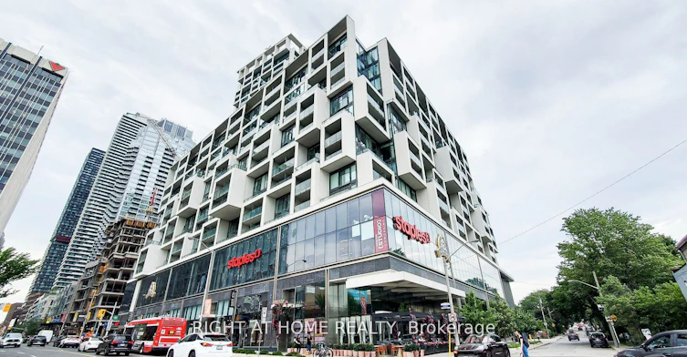 926-8 Hillsdale Avenue, Toronto, ON, M4S 0B2