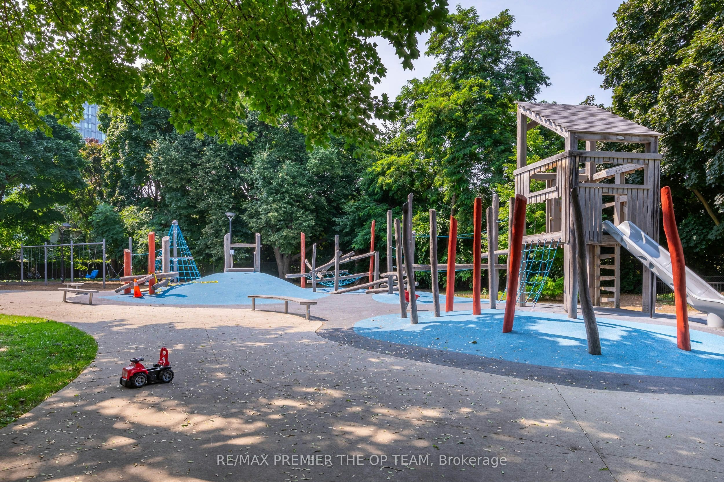 2308-120 Parliament Street, Toronto, ON, M5A 2Y8 - 35