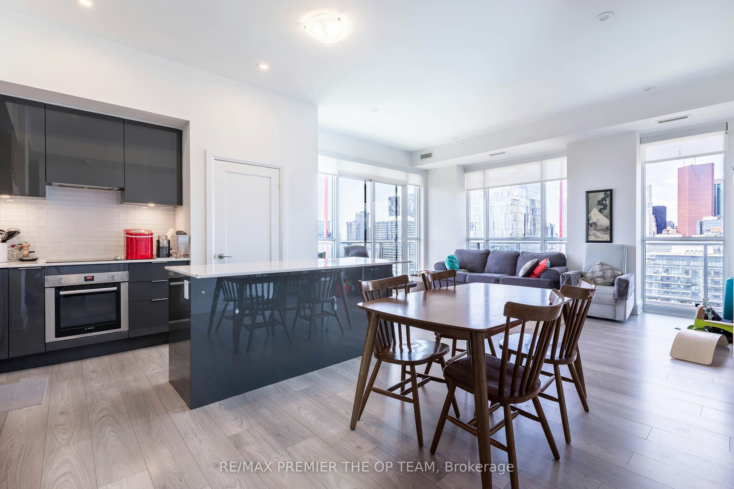 2308-120 Parliament Street, Toronto, ON, M5A 2Y8 - 2