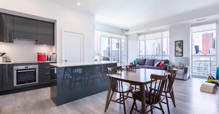 2308-120 Parliament Street, Toronto, ON, M5A 2Y8 - 2