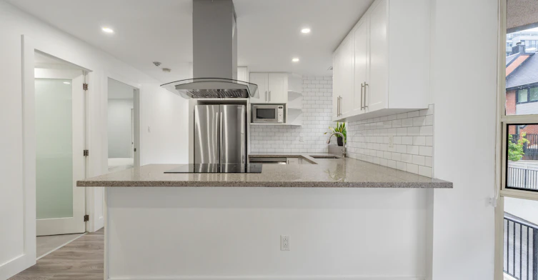 105-701 King Street, Toronto, ON, M5V 2W7 - 8