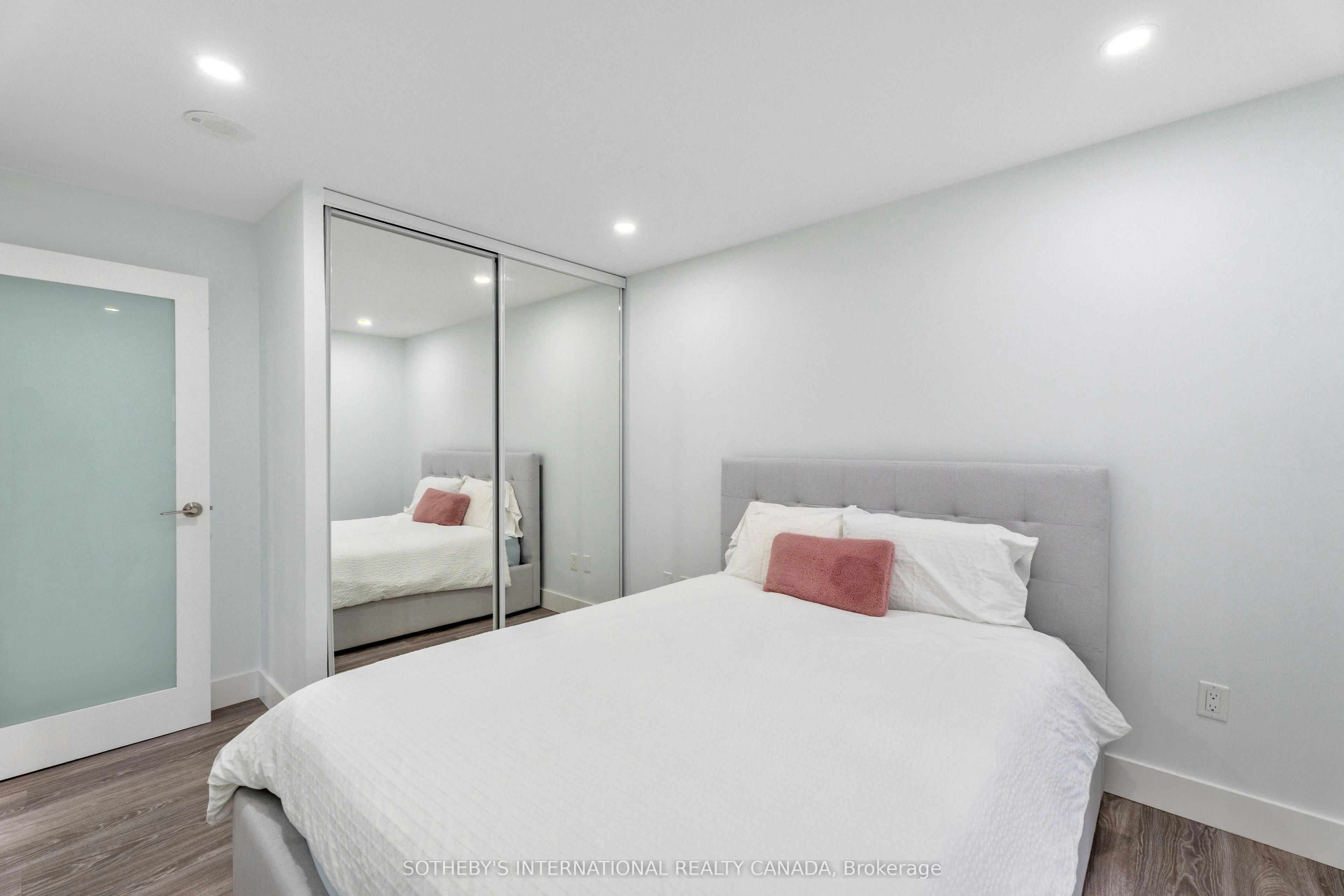 105-701 King Street, Toronto, ON, M5V 2W7 - 18