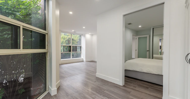 105-701 King Street, Toronto, ON, M5V 2W7 - 17