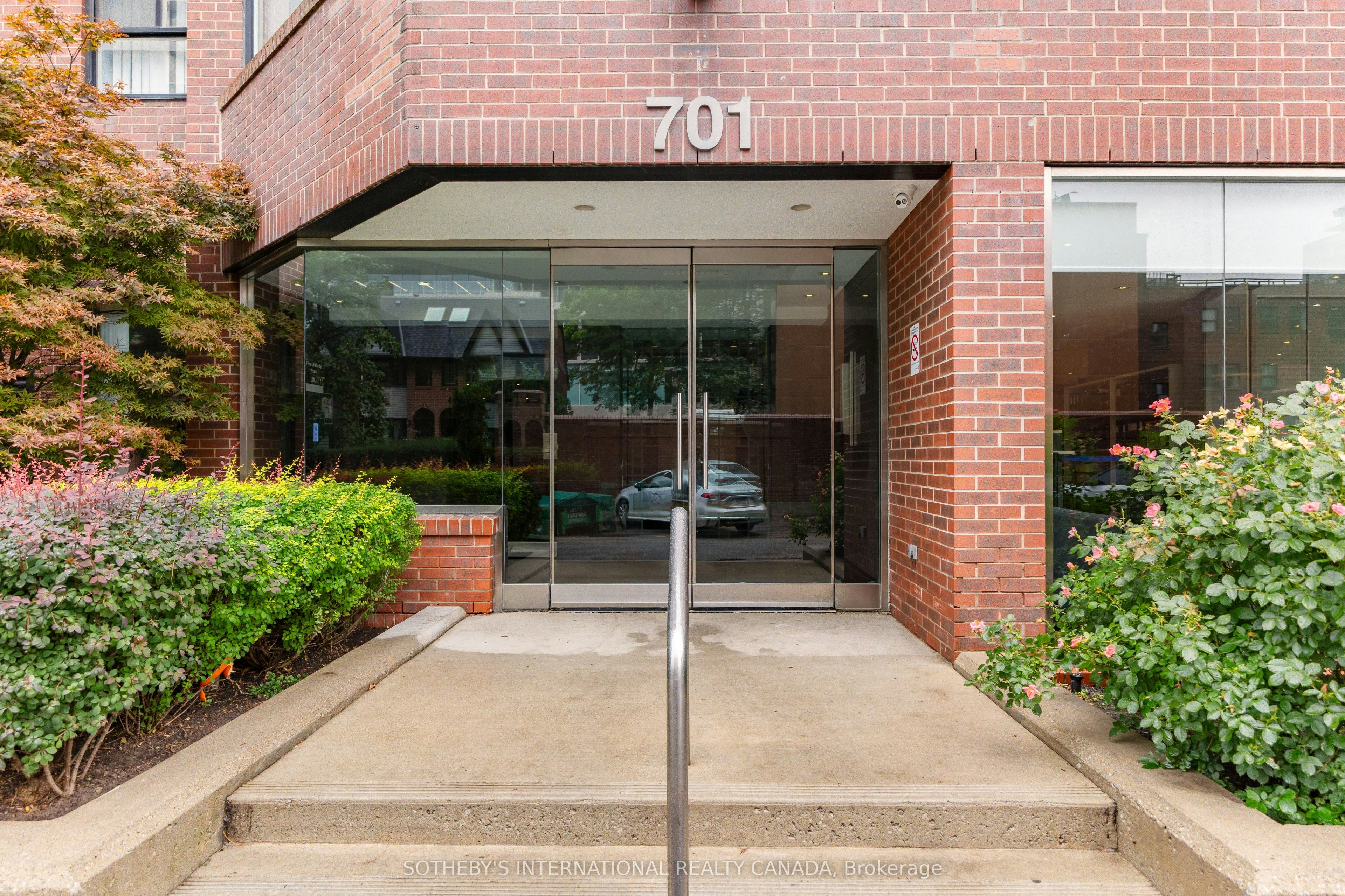 105-701 King Street, Toronto, ON, M5V 2W7 - 2