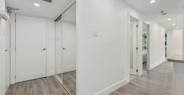 105-701 King Street, Toronto, ON, M5V 2W7 - 5