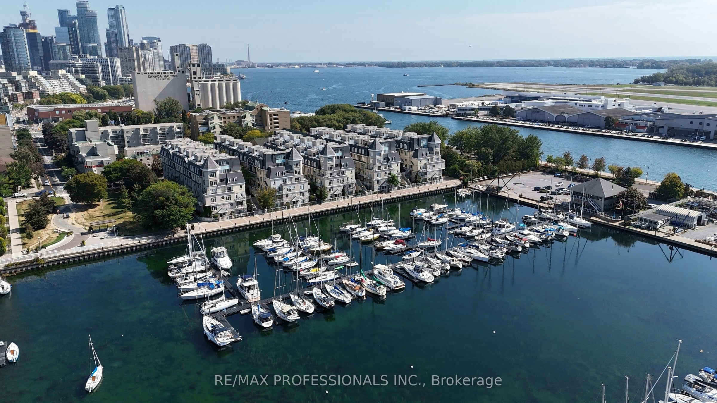 232-30 Stadium Road, Toronto, ON, M5V 3P4 - 23