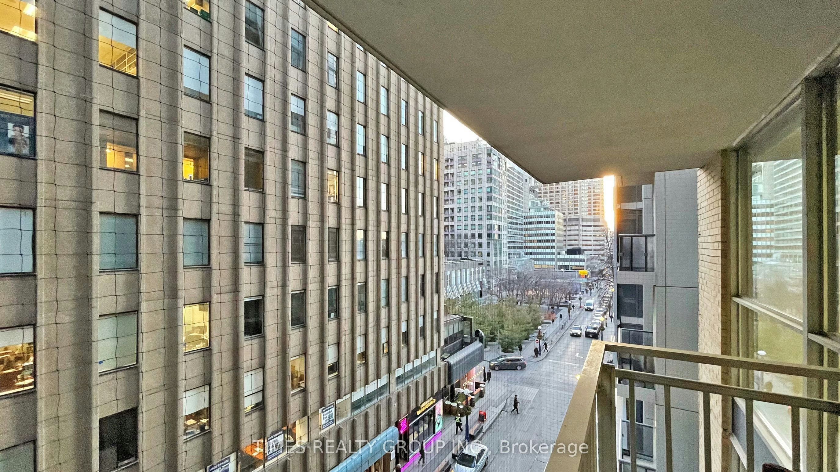 504-80 Cumberland Street, Toronto, ON, M5R 3V1 - 8