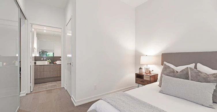 102-161 Roehampton Avenue, Toronto, ON, M4P 0C8 - 16