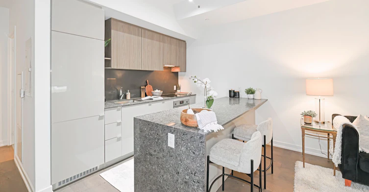102-161 Roehampton Avenue, Toronto, ON, M4P 0C8 - 7