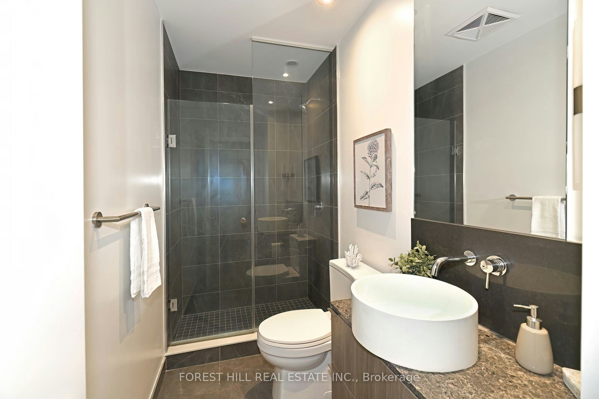 102-161 Roehampton Avenue, Toronto, ON, M4P 0C8 - 6
