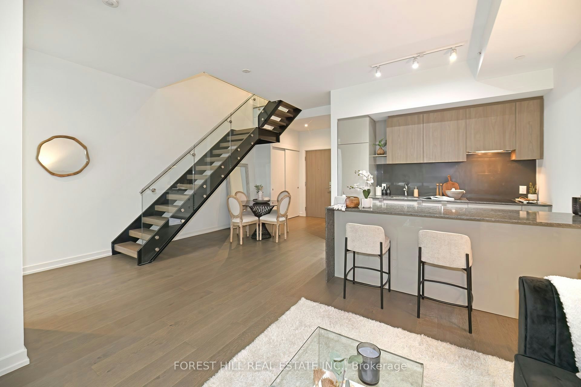 102-161 Roehampton Avenue, Toronto, ON, M4P 0C8 - 4