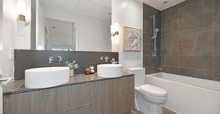 102-161 Roehampton Avenue, Toronto, ON, M4P 0C8 - 17