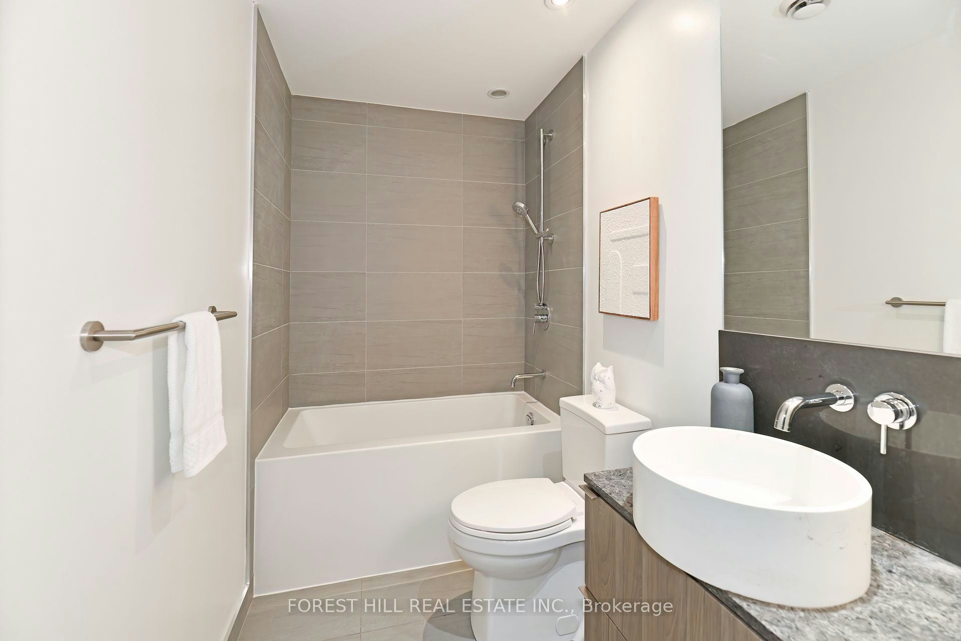 102-161 Roehampton Avenue, Toronto, ON, M4P 0C8 - 20