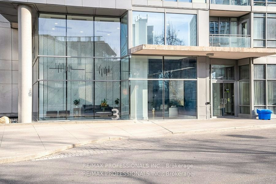 701-3 Navy Wharf Court, Toronto, ON, M5V 3V1 - 3