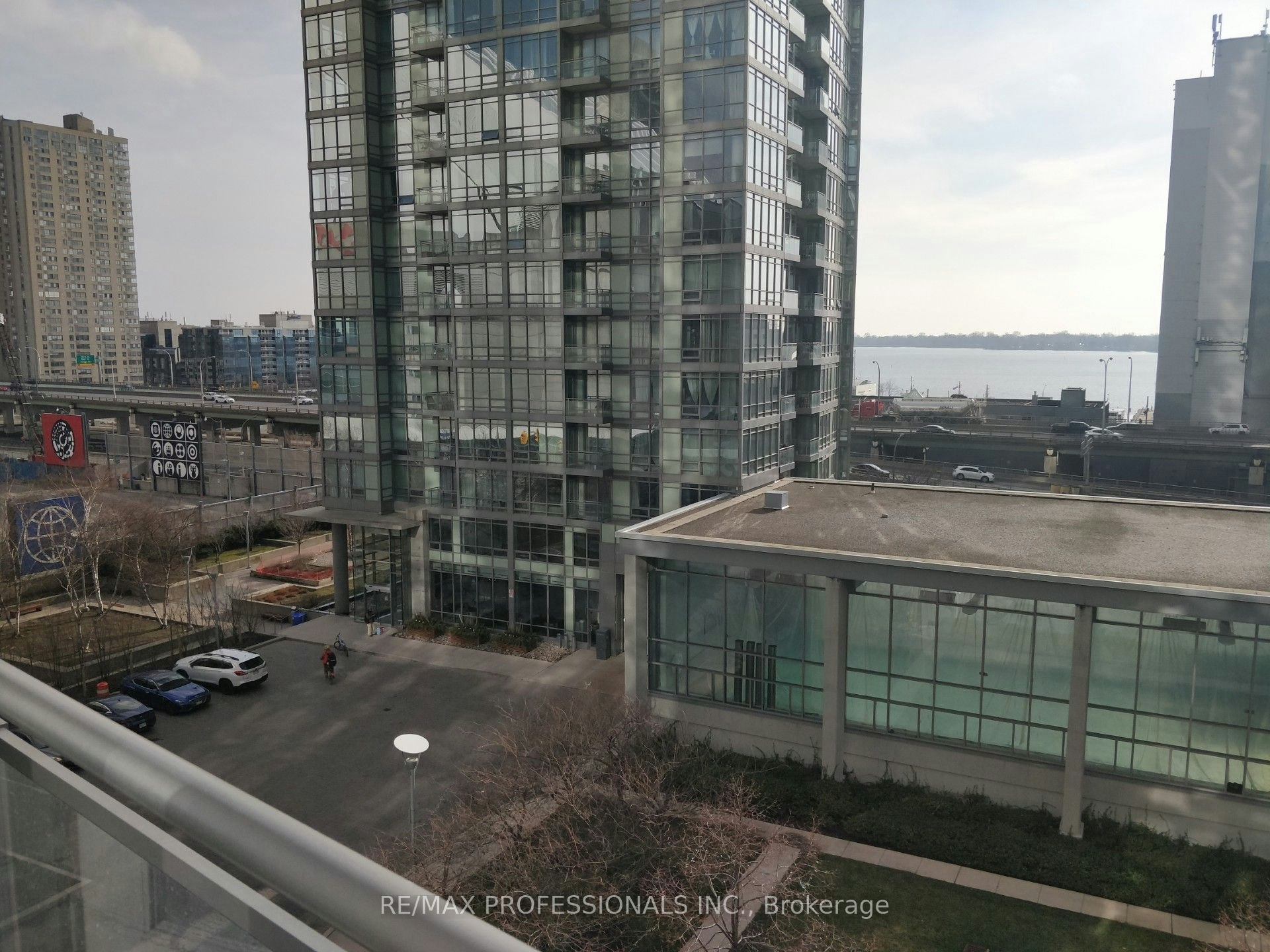 701-3 Navy Wharf Court, Toronto, ON, M5V 3V1 - 12