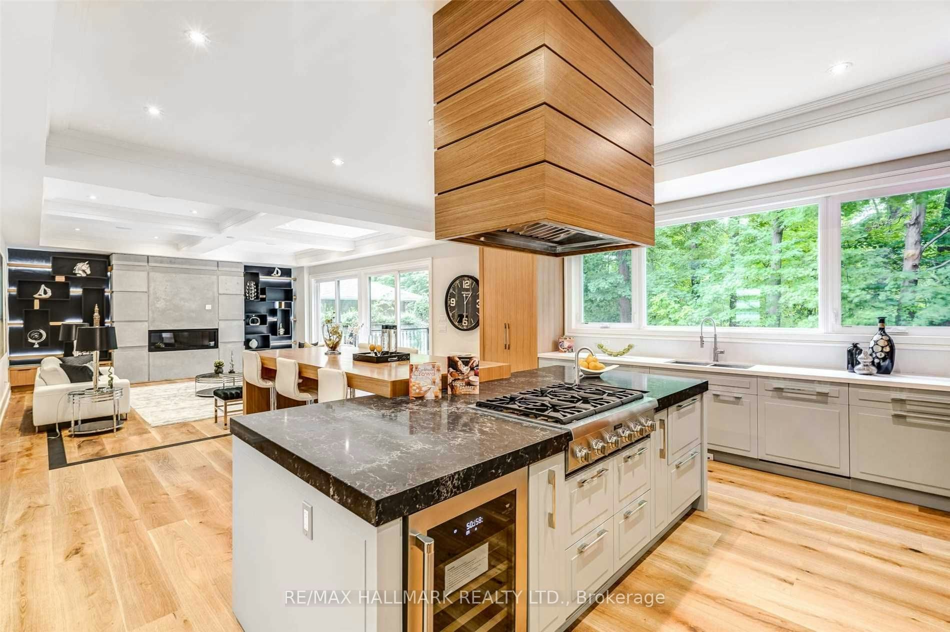 31 Timberlane Drive, Toronto, ON, M3H 1J3 - 10
