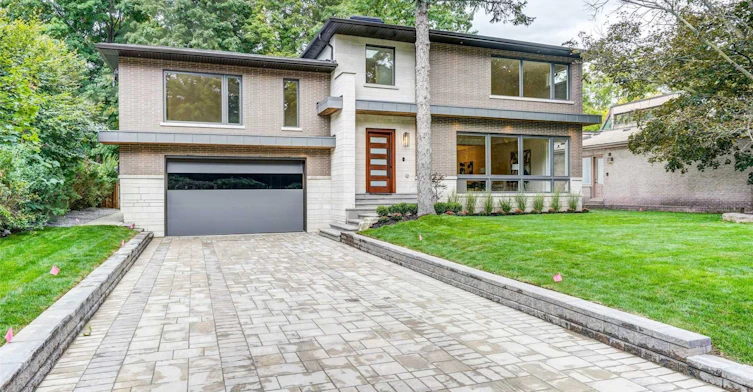 31 Timberlane Drive, Toronto, ON, M3H 1J3