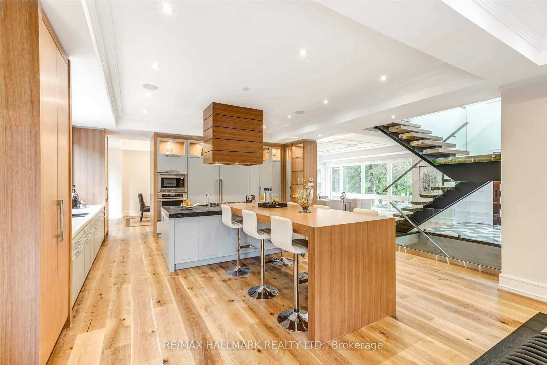 31 Timberlane Drive, Toronto, ON, M3H 1J3 - 9
