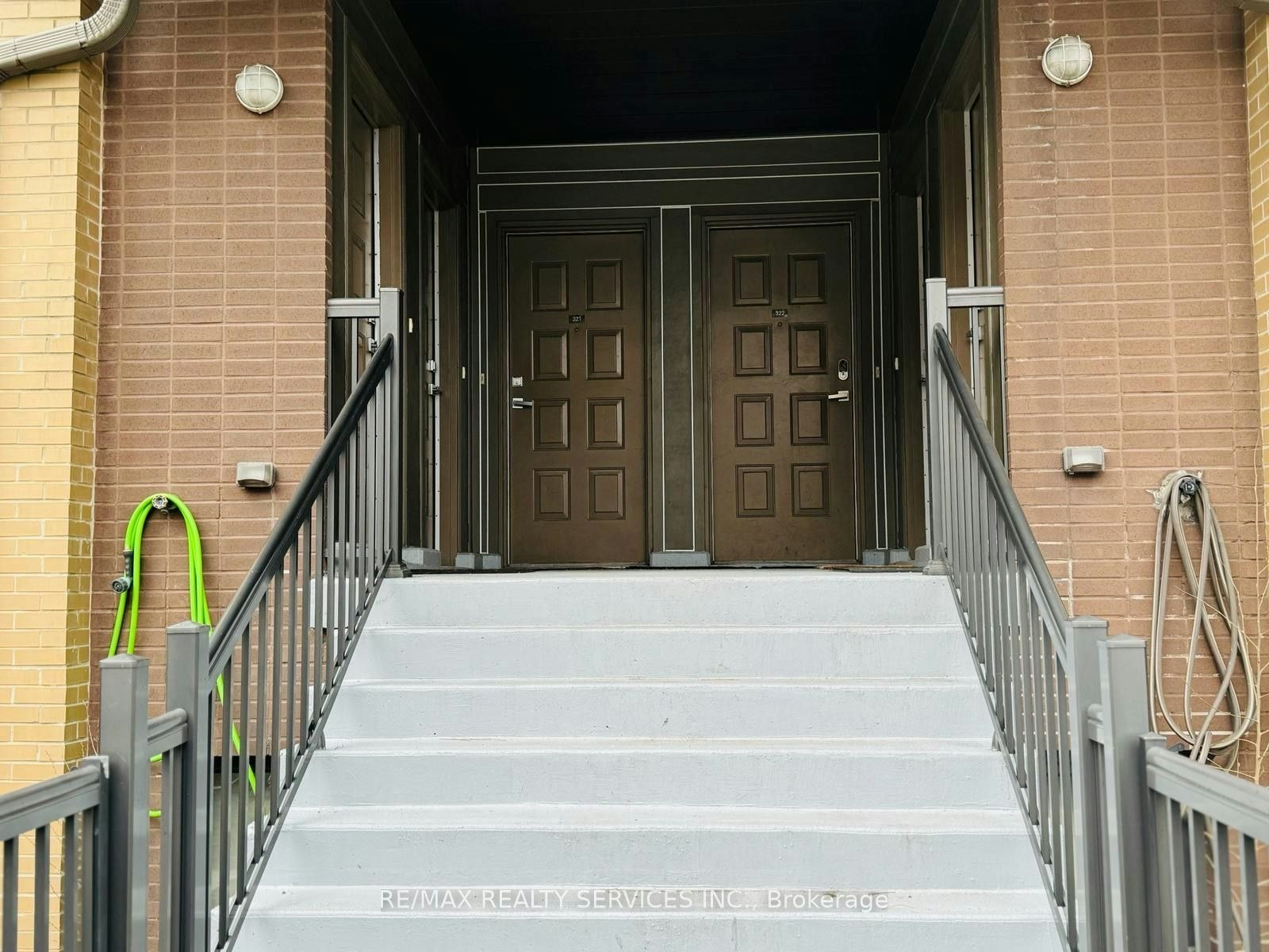 321-639 Lawrence Avenue W, Toronto, ON, M6A 1A9 - 2