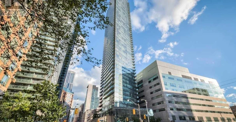 4907-832 Bay Street, Toronto, ON, M5S 1Z6