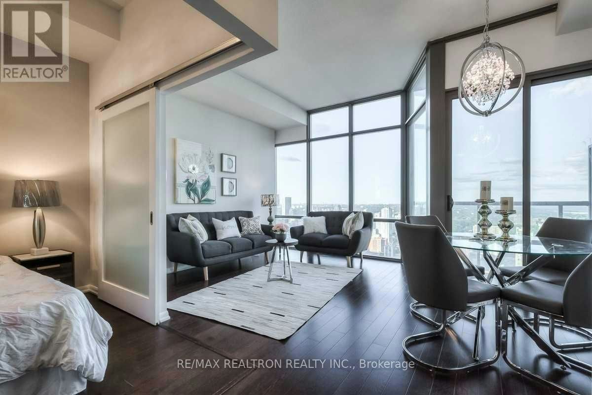 4907-832 Bay Street, Toronto, ON, M5S 1Z6 - 3